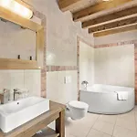 בית נופש Leonardo By Interhome *