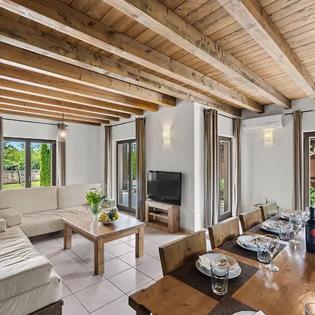 펜션 Leonardo By Interhome Juršići