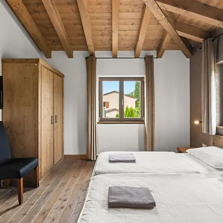 Leonardo By Interhome *