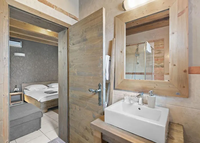 Leonardo By Interhome * Juršići