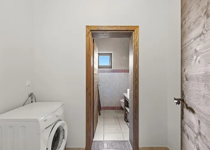 Leonardo By Interhome *