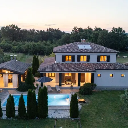 Leonardo By Interhome * Juršići